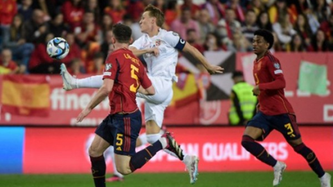 西班牙VS挪威！哈兰德挑战斗牛士，残阵西军能守住主场荣耀？