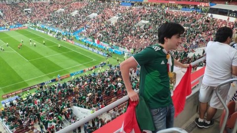 墨西哥 10 爆冷掀翻卫冕冠军，德国首战遭遇 36 年最大滑铁卢