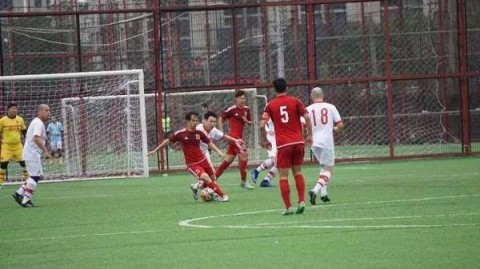 崇明业余球员肇事逃逸致死引发关注：从绿茵到法庭的身份错位警示